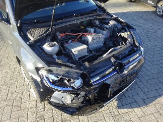 Volkswagen e-Golf Comfortline 100kw Elektro, Navi-MMS, DiGi, Climate control picture 10