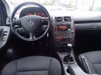 Mercedes A-klasse A 170 Elegance, Airco, Stoelverw., El pakket, Trekhaak picture 14