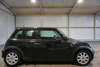 Coche accidentado Mini Mini 1.6 66kW ONE SALT 2002/6