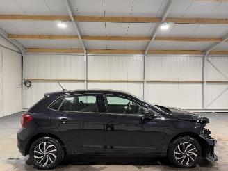 krockskadad bil auto Volkswagen Polo 1.0TSI 70 KW Life Business 2023/12