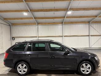 Damaged car Skoda Octavia 1.6TDI 77kW GreenTech Elegance 2014/1