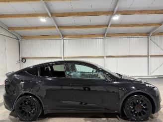 Unfallwagen Tesla Model Y 58kWh RWD 175kW Automaat 2023/2