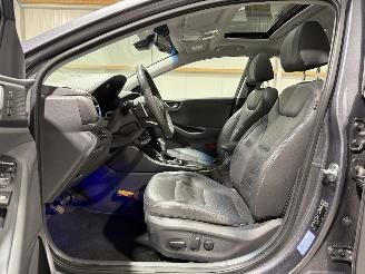 Hyundai Ioniq 1.6GDi 77kW Automaat Premium picture 28