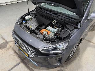 Hyundai Ioniq 1.6GDi 77kW Automaat Premium picture 27
