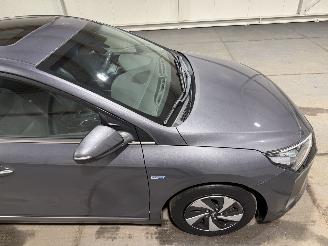 Hyundai Ioniq 1.6GDi 77kW Automaat Premium picture 18