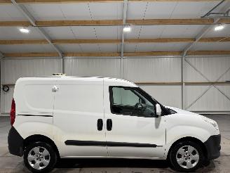 krockskadad bil bedrijf Fiat Doblo 1.3 MJ 66kW SX Airco 2014/5