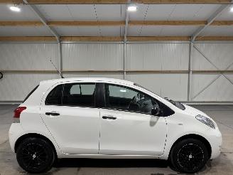 skadebil auto Toyota Yaris 1.0VVTi 51kW Acces  Airco 2011/3