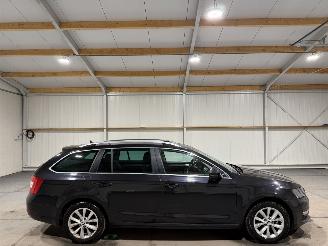 Vaurioauto  passenger cars Skoda Octavia 1.0TSI 85kW Greentech Ambition Business 2018/5