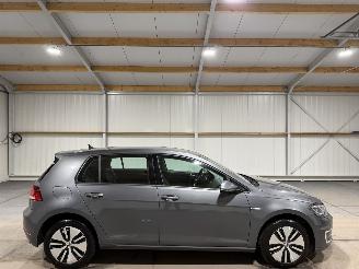 Voiture accidenté Volkswagen Golf e 36kWh 100kW Automaat 2017/11