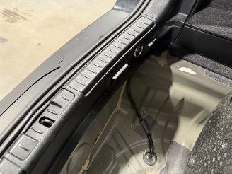 Toyota Auris Touring Sports 1.8Hybrid 73kW Automaat Lease picture 39