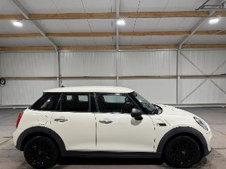 uszkodzony samochody osobowe Mini One 1.5 55kW One First 2015/12