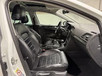 Volkswagen Golf 1.5TSI 110kW Automaat Business R Pano Highline picture 23