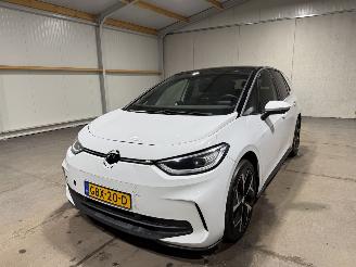 Volkswagen ID.3 59kWh 150kW Pro Business picture 10