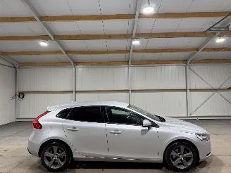 Unfallwagen Volvo V-40 1.5T3 112kW Automaat Nordic+ 2017/11