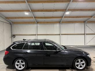 Damaged car BMW 3-serie 318i 100kW Automaat Luxury Edition 2018/7