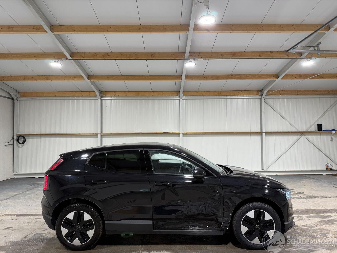 Volvo EX30 69kWh 200kW Single Motor Extended Range CORE