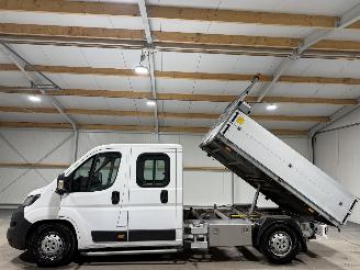 krockskadad bil bedrijf Peugeot Boxer 2.2BlueHDI 121kW Zwaar Kiper PRO DC 2020/9