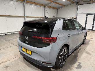 Volkswagen ID.3 58kWh 150kW First Plus IQlight picture 6