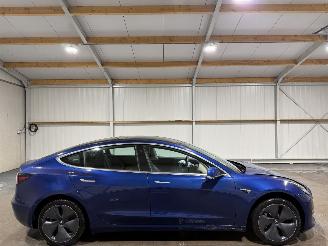 skadebil auto Tesla Model 3 60kWh Standard 175kW RWD Plus 2019/8