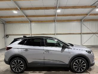 damaged passenger cars Opel Grandland X 1.5CDTi 96kW Automaat Business Elegance 2021/8