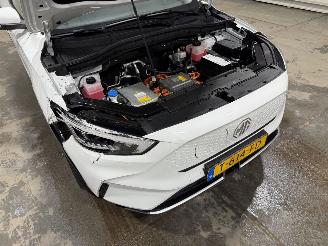 MG ZS 50kWh 130kW EV Standard Range Comfort picture 25