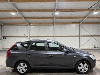 damaged passenger cars Kia Cee d 1.4 80kW X-Tra ISG Airco 2009/7