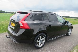 Volvo V-60 2.0 D 120 pk  Pular+ Dynamic  Euro 6 schuifdak Leer  Camera Navigatie  2017 picture 1