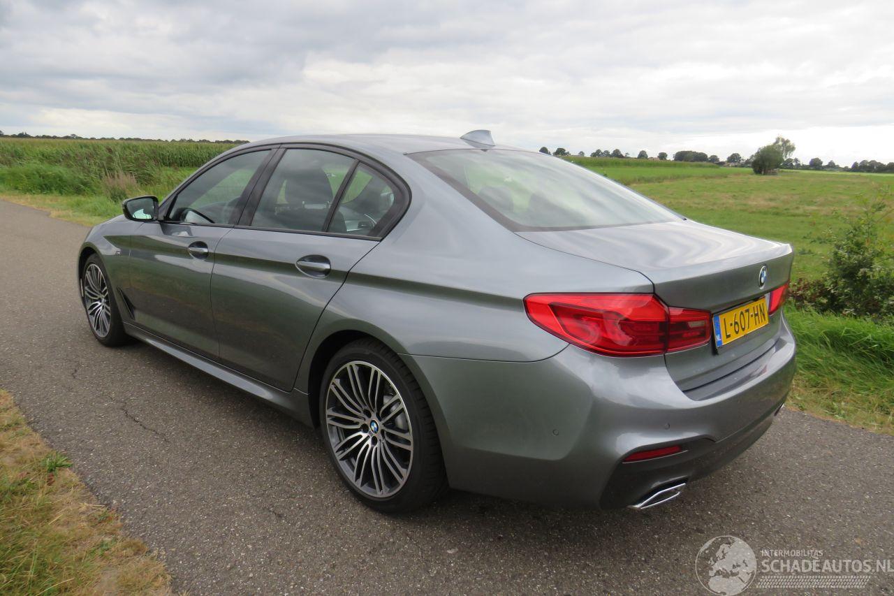BMW 5-serie 520D Automaat 190pk High Executive M Pakett 87.000km  2019 vol optie