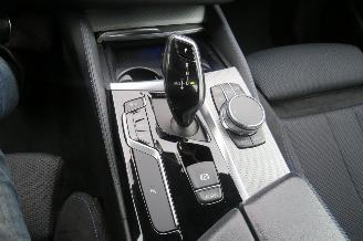 BMW 5-serie 520D Automaat 190pk High Executive M Pakett 87.000km  2019 vol optie picture 5