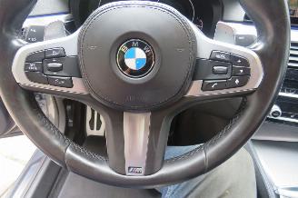 BMW 5-serie 520D Automaat 190pk High Executive M Pakett 87.000km  2019 vol optie picture 17