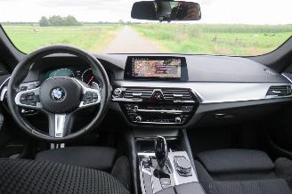 BMW 5-serie 520D Automaat 190pk High Executive M Pakett 87.000km  2019 vol optie picture 4