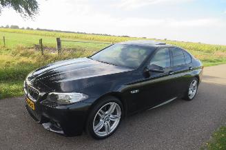 Unfallwagen BMW 5-serie 535 XD 313pk 4X4 Automaat High Executive 6 cilinder 2013-12 vol optie [nieuwe motor 2013/12
