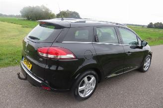 krockskadad bil auto Renault Clio 1.5 DCI  90pk Euro 6 Night&Day  topstaat Camera Navigatie Stoelverwarming 2014/10