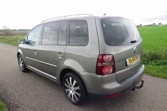 skadebil auto Volkswagen Touran 14 TSi 170pk Automaat   Highline Busines 226.000km [ splinter nieuwe Distrubitie 2008/8
