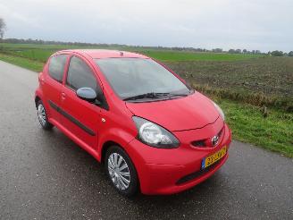 Toyota Aygo 1.0 12v + 5drs Airco 2008-11 picture 8