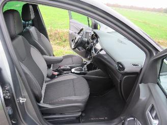 Opel Crossland 1.2 Turbo X Automaat 41.000km innovation  Camera navigatie leer stoelverwarming picture 8
