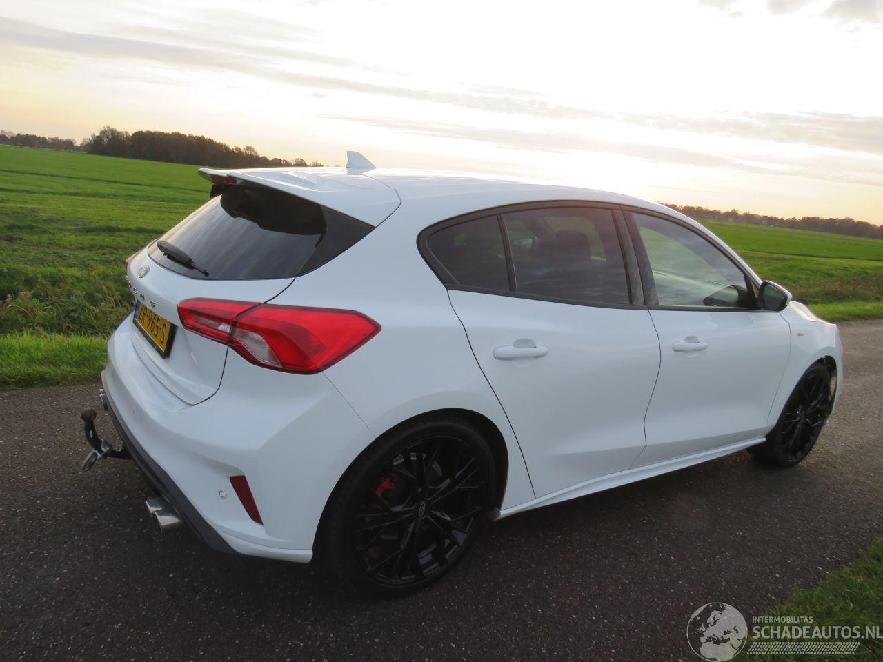 Ford Focus 1.0  125pk Eco Boost 5drs St Line 2019 Business Line 115.000 km Camera Navigatie Leer