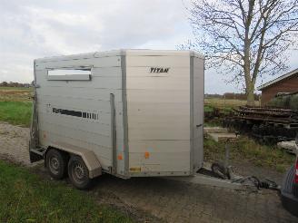 -  Titan Jelsum  2016  Veewagen  lichte achterschade picture 4