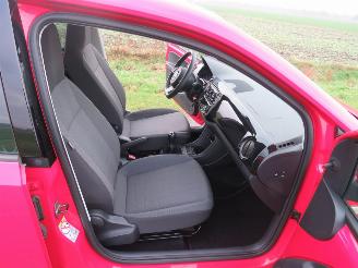 Volkswagen Up! 1.0  128.000km nap Airco 5Drs Move Up [ nieuwstaat  2013 picture 9