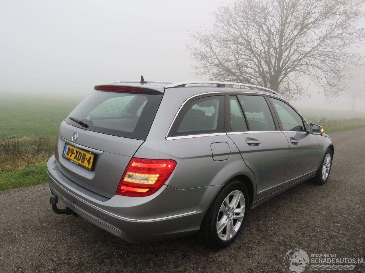 Mercedes C-klasse 220 CDI 170pk Business Avangarde  2012 Estate navigatie  leer camera [ schadevrij