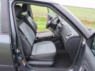 Skoda Fabia 1.2 12v GO  Airco  Topstaat picture 2