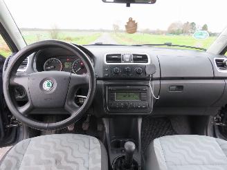 Skoda Fabia 1.2 12v GO  Airco  Topstaat picture 3