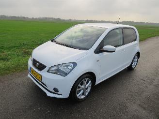 krockskadad bil auto Seat Mii 10. 5Drs Sport Connect  76.000km nap navigatie Sensoren 2017  Airco  [ nieuwstaat 2017/11