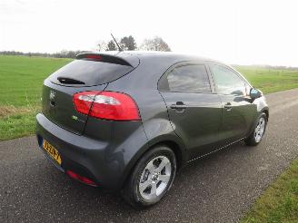 Kia Rio Kia Rio 1.2 CVVT Design Edition 86pk Navigatie Airco  2013 5drs picture 5