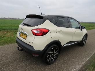 Unfallwagen Renault Captur 0.9 TCe 90pk 93.000km Navigatie Airco Dynamique 2016 2016/9