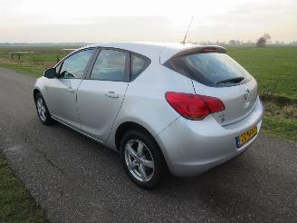 Auto incidentate Opel Astra 1.4  156.000km nap Airco  5drs Airco 2010 2010/4