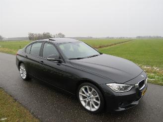 Avarii autoturisme BMW 3-serie 328 245 pk Automaat High Executive Sedan Top Staat 2012 leer Camera Navie 2012/4