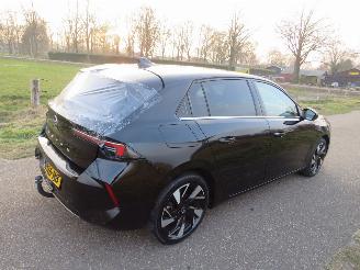 Damaged car Opel Astra 12 131pk 5drs Elegance  2022 Camera Navigatie stoel en stuur verwarming klim sportstoelen 2022/5