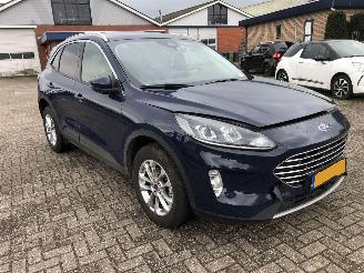Damaged car Ford Kuga Kuga 2.5 PHEV Titanium 2023/7