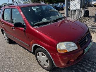 Auto incidentate Suzuki Ignis automaat 2001/8